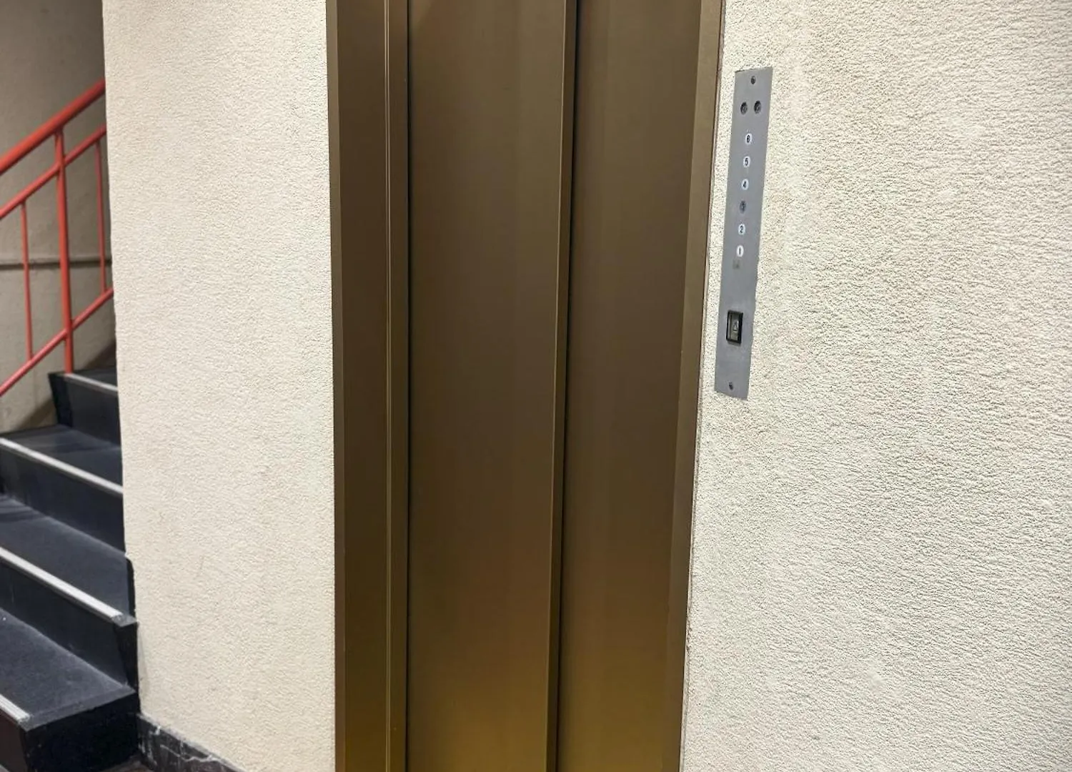 Elena Shinsaibashi Stay 大阪 日本